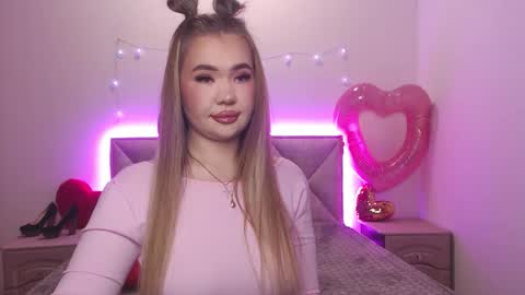 anastacyyellig online show from February 2026 09:33:01 PM