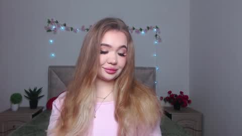 anastacyyellig online show from April 2026 08:44:01 PM