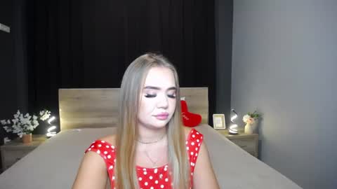 anastacyyellig online show from July 2026 08:11:02 PM