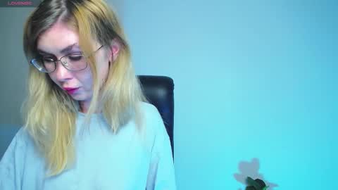 Anastasia online show from September 2025 07:13:02 PM