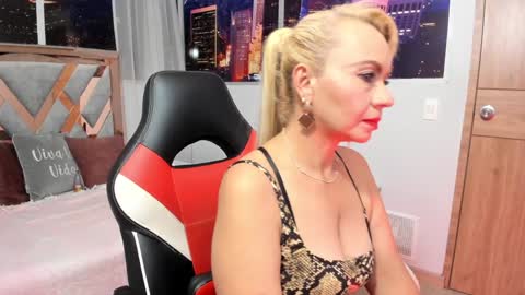 Ana 3 online show from December 2024 03:37:02 AM