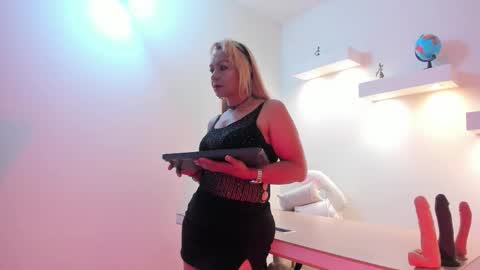 Ana 3 online show from October 2025 03:26:01 AM