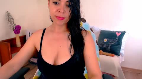 Snapshot of anaughty_kitten chatting on July 2026 03:32:01 PM Tatiana I was Latingoddess69 online show from July 2026 03:32:01 PM