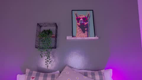 Kendra  online show from October 2025 10:15:01 AM