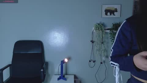 Kendra  online show from February 2026 10:25:01 AM