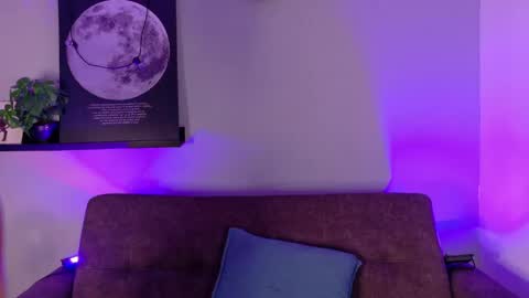 Kendra  online show from April 2026 10:07:02 AM