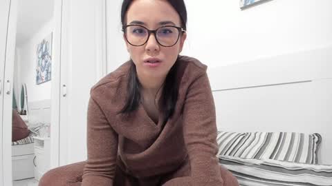 Andreea online show from January 2025 05:48:02 AM