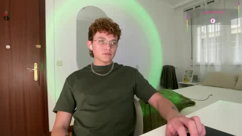 Snapshot of anddres_boss chatting on May 2026 01:29:01 PM Tell Me ANDRESS ----- online show from May 2026 01:29:01 PM