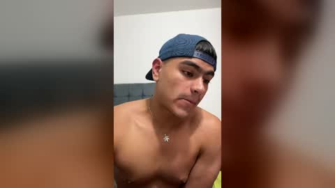 Snapshot of anddy_vargas chatting on August 2026 04:25:01 AM andres online show from August 2026 04:25:01 AM