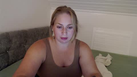 Snapshot of andorphina chatting on September 2025 09:37:01 PM Andorphin online show from September 2025 09:37:01 PM