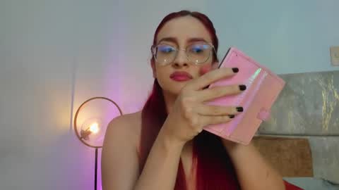 Snapshot of andracyruss chatting on October 2025 11:41:02 AM Andra Cyrus online show from October 2025 11:41:02 AM