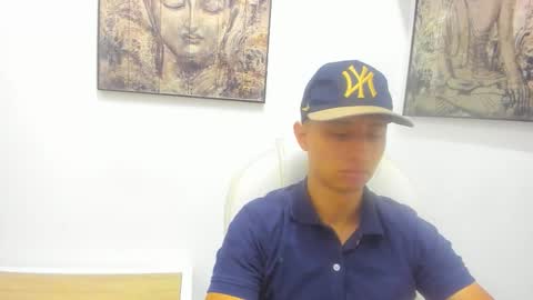 Snapshot of andre_blow chatting on September 2025 11:33:02 AM Andre Blow online show from September 2025 11:33:02 AM