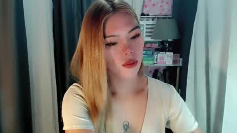 Snapshot of andrea06121998 chatting on June 2026 05:04:02 PM andrea06121998 online show from June 2026 05:04:02 PM