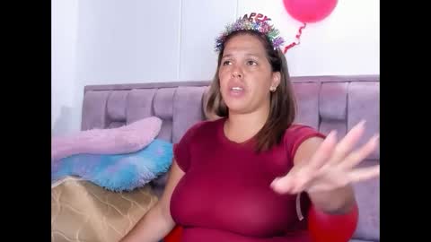 Snapshot of andrea_bigtits69 chatting on September 2025 02:40:02 PM Andrea bigtits69 online show from September 2025 02:40:02 PM