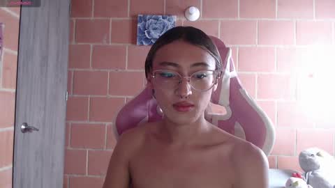 Andrea  online show from September 2025 04:12:02 PM