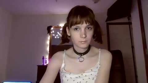 Snapshot of andrea_davenport chatting on December 2024 03:40:02 AM andrea online show from December 2024 03:40:02 AM