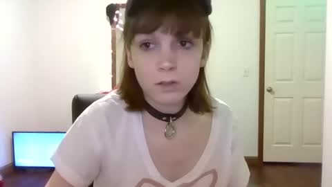 Snapshot of andrea_davenport chatting on December 2024 07:00:01 AM andrea online show from December 2024 07:00:01 AM