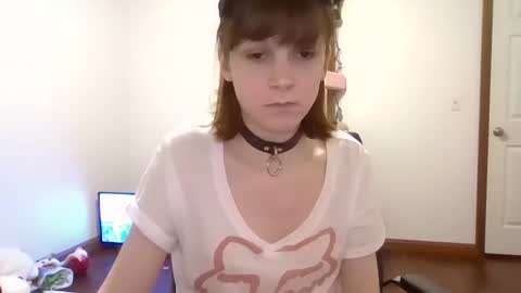 Snapshot of andrea_davenport chatting on December 2024 07:39:01 AM andrea online show from December 2024 07:39:01 AM