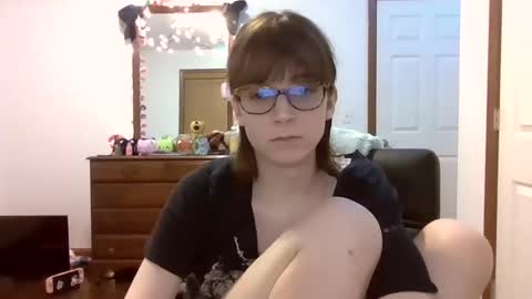 Snapshot of andrea_davenport chatting on January 2025 03:40:01 AM andrea online show from January 2025 03:40:01 AM