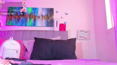 Andrea  online show from March 2026 03:18:01 PM