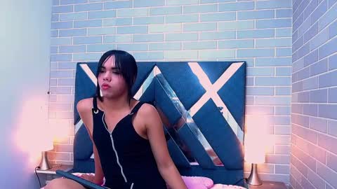 Andres Gil online show from December 2024 03:57:01 PM