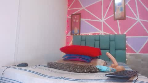 andrea ospina1 online show from January 2025 12:26:01 PM