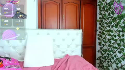 Snapshot of andrea_williams24 chatting on April 2026 01:35:02 PM Naomi Andrea Daviss online show from April 2026 01:35:02 PM