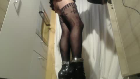 Andrea online show from December 2024 07:11:02 PM