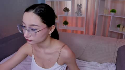 andreajohnsons online show from April 2026 08:18:02 AM