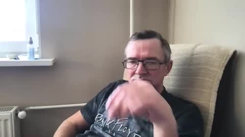 Snapshot of andreass60 chatting on March 2025 08:05:02 AM andreass60 online show from March 2025 08:05:02 AM