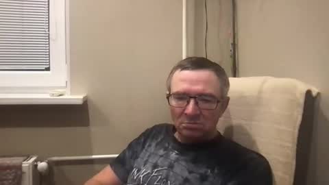 andreass60 online show from December 2025 05:45:02 AM