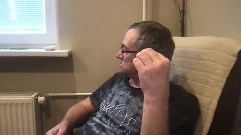 andreass60 online show from December 2025 08:10:01 AM