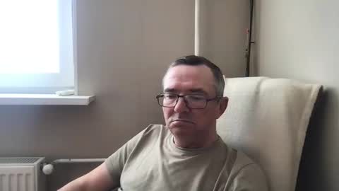 andreass60 online show from April 2026 06:27:02 AM