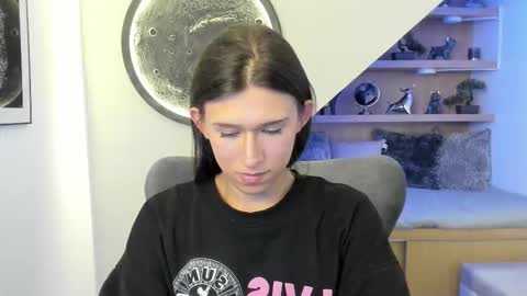 Andre Castaneda online show from February 2026 07:18:01 PM