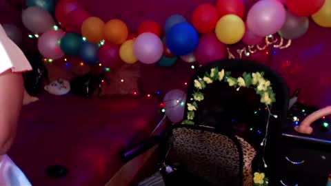 andreeajj online show from February 2025 05:19:02 PM