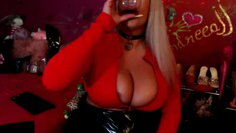 Snapshot of andreeajj chatting on June 2026 03:32:02 PM andreeajj online show from June 2026 03:32:02 PM