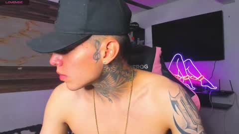 Snapshot of andrees_s chatting on September 2025 02:02:01 AM andrees_s online show from September 2025 02:02:01 AM