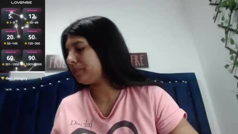 Andreina  online show from January 2025 06:34:02 PM