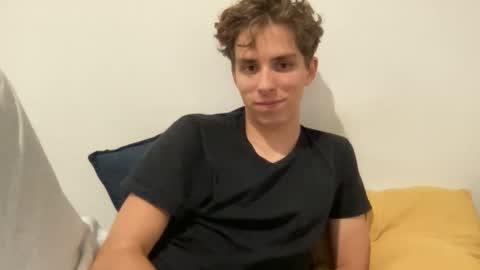 andrejka21 online show from September 2025 06:41:02 PM