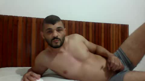 andreloko123 online show from April 2026 06:58:01 PM