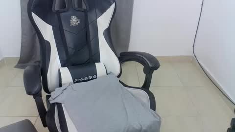 Snapshot of andres180950734 chatting on October 2025 11:24:02 PM andres180950734 online show from October 2025 11:24:02 PM