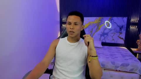 IM ANDRES online show from April 2026 02:42:01 AM