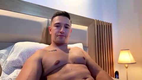 Snapshot of andres_bottero chatting on March 2026 12:50:01 AM Andrs botero online show from March 2026 12:50:01 AM