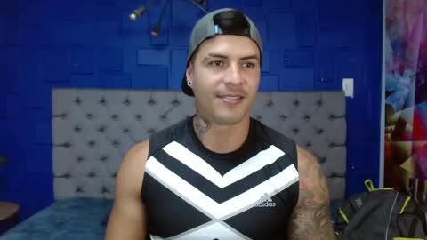 Snapshot of andres_clark chatting on February 2025 06:44:01 PM insta andres clark online show from February 2025 06:44:01 PM