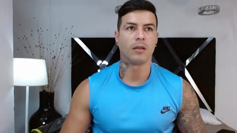 Snapshot of andres_clark chatting on February 2025 05:46:02 PM insta andres clark online show from February 2025 05:46:02 PM