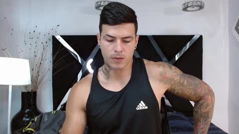 Snapshot of andres_clark chatting on March 2025 01:59:02 PM insta andres clark online show from March 2025 01:59:02 PM