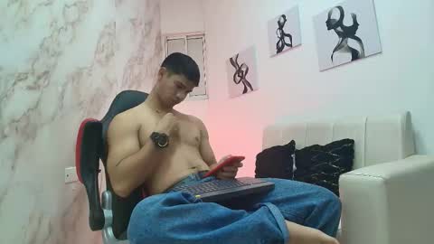 ANDRES  online show from December 2025 05:02:01 AM