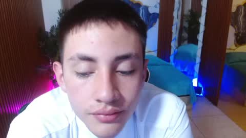 andres_tay online show from April 2026 05:14:01 AM