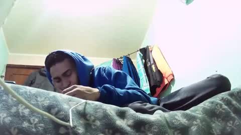 Snapshot of andrescaraballo18 chatting on October 2025 05:05:02 AM andrescaraballo18 online show from October 2025 05:05:02 AM