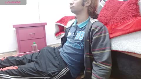 andresdark_07 online show from January 2026 05:33:02 AM